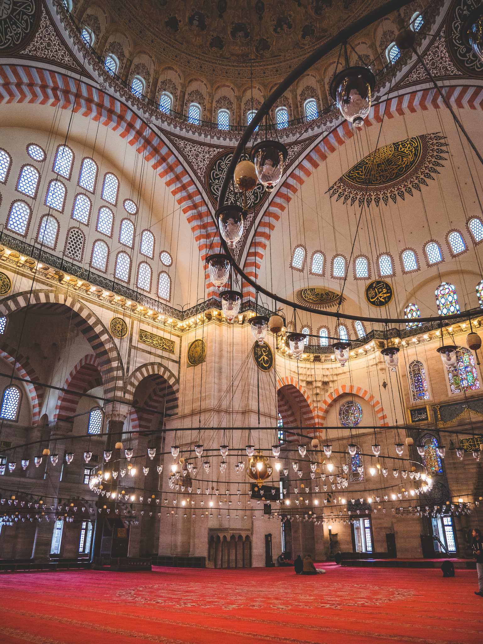 visiter Istanbul à travers la mosquée la moins connue mais la plus belle d'Istanbul : la mosquée souleymaniye