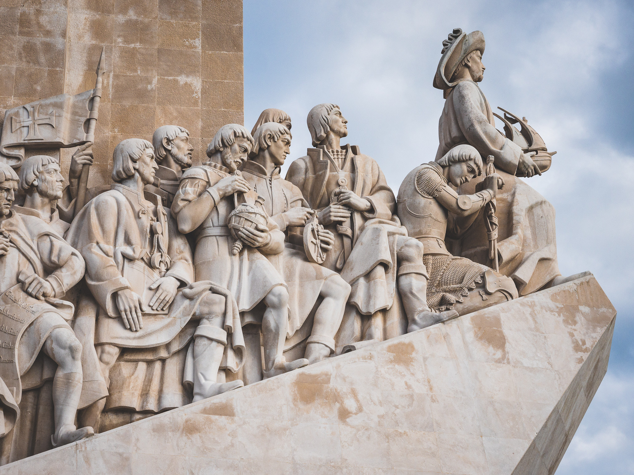 monument en hommage aux grandes découvertes des portugais à lisbonne